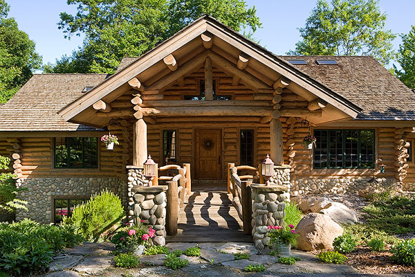 Custom Log Homes Greenville, Michigan – Distinct Discovery Homes