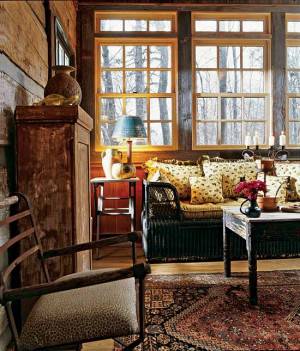 vintage-log-home-sleeping-porch-300x3511