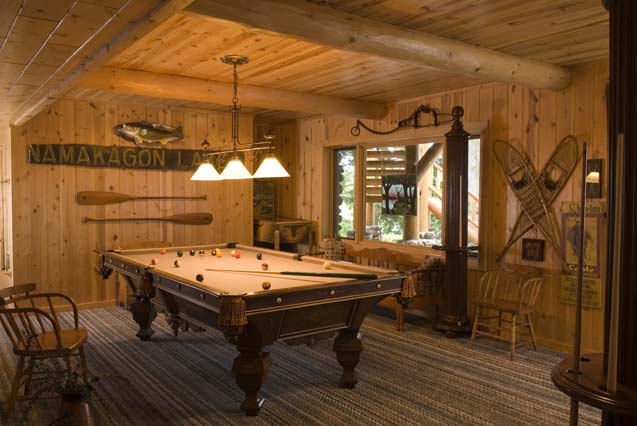 Cabin Rec Room with Pool Table