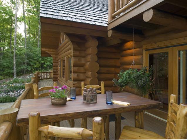 Outdoor Dining Space for the Log Cabin