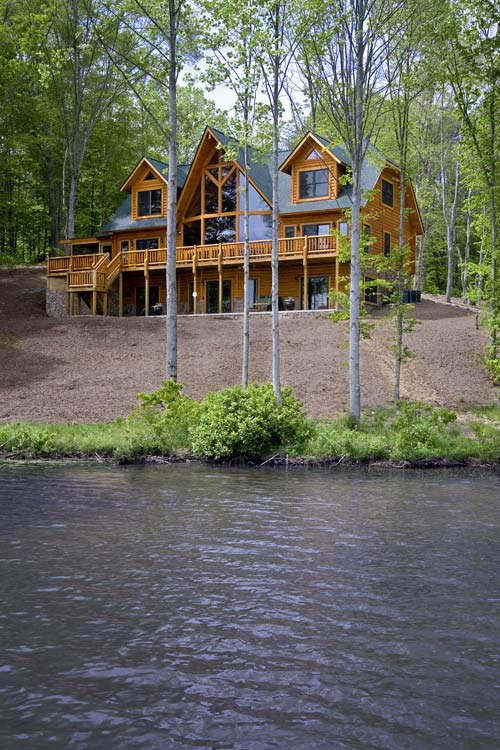 lakeside log home