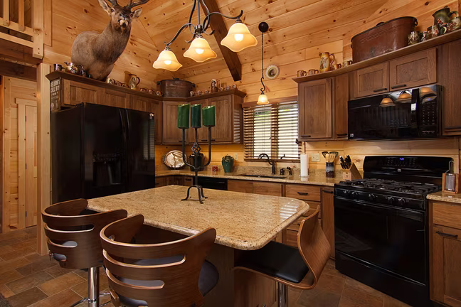 Valley View Log - Kitchen - Timberhaven