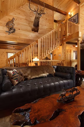 Valley View Log - Staircase - Timberhaven