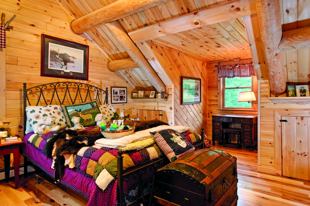 Maine log home bedroom