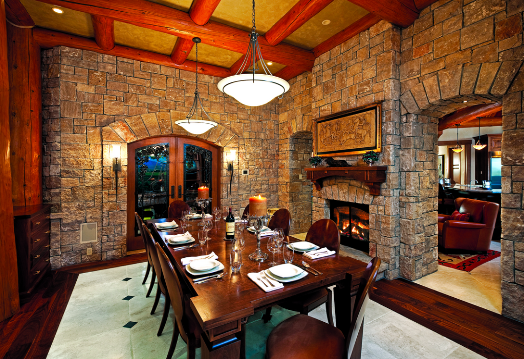 dining room in Montana log home resort
