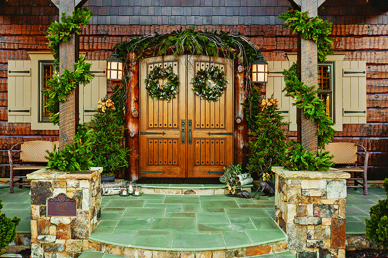 log home christmas decorations entryway exterior
